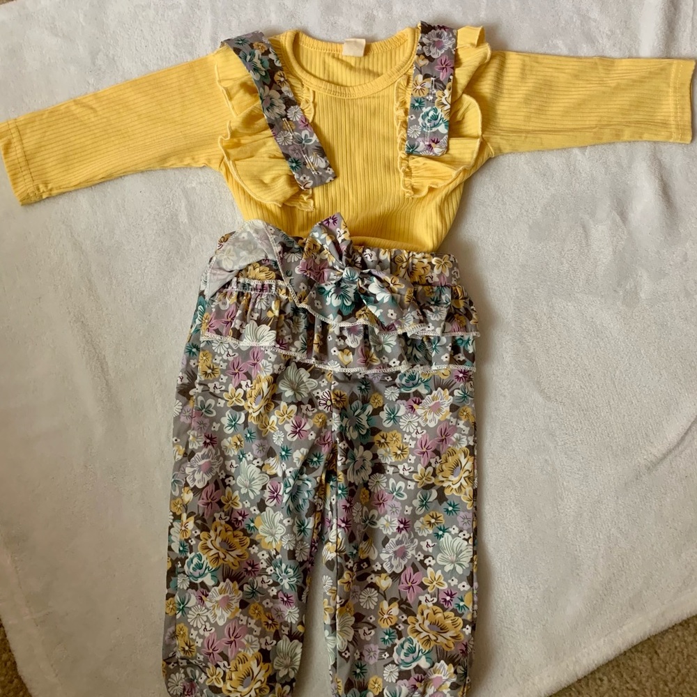Floral overall set